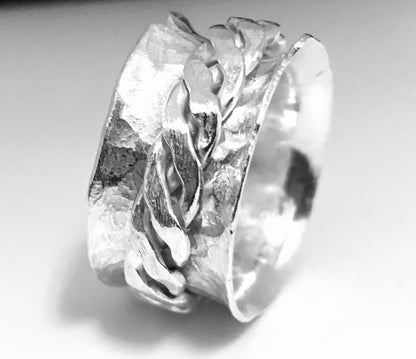 Spinner ring