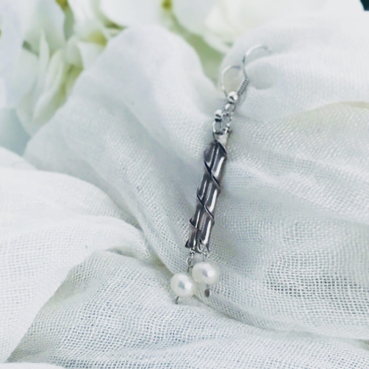 Pearl drop earrings